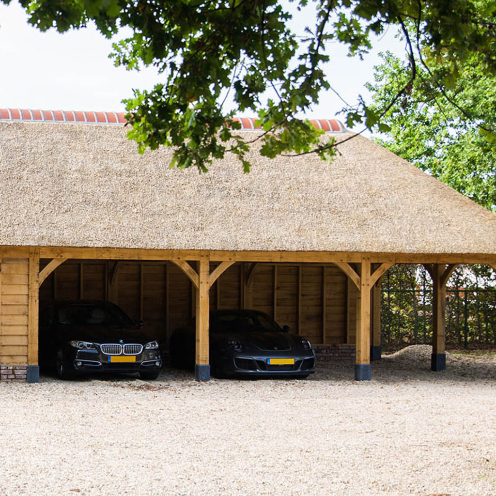 Eikenhouten carport